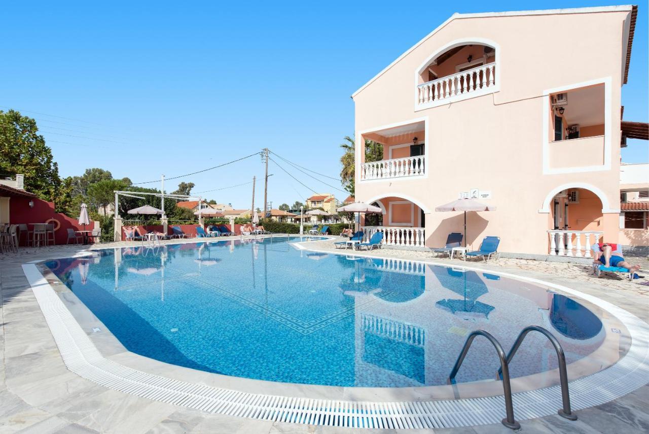 Eriva Hotel Acharavi  Exterior foto
