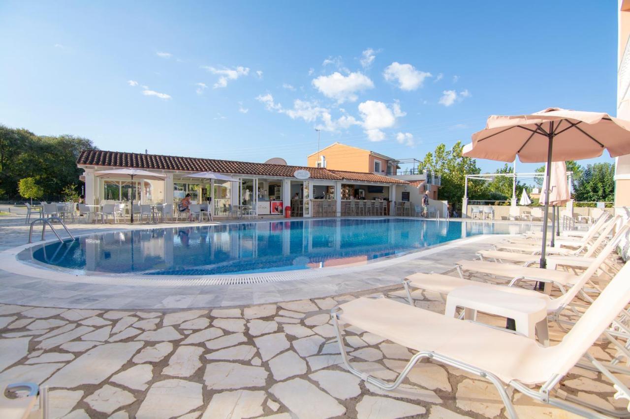 Eriva Hotel Acharavi  Exterior foto